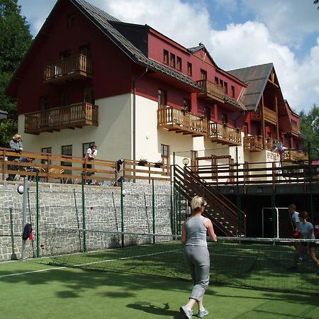 Svycarska Bouda Hotel Spindleruv Mlyn Bagian luar foto