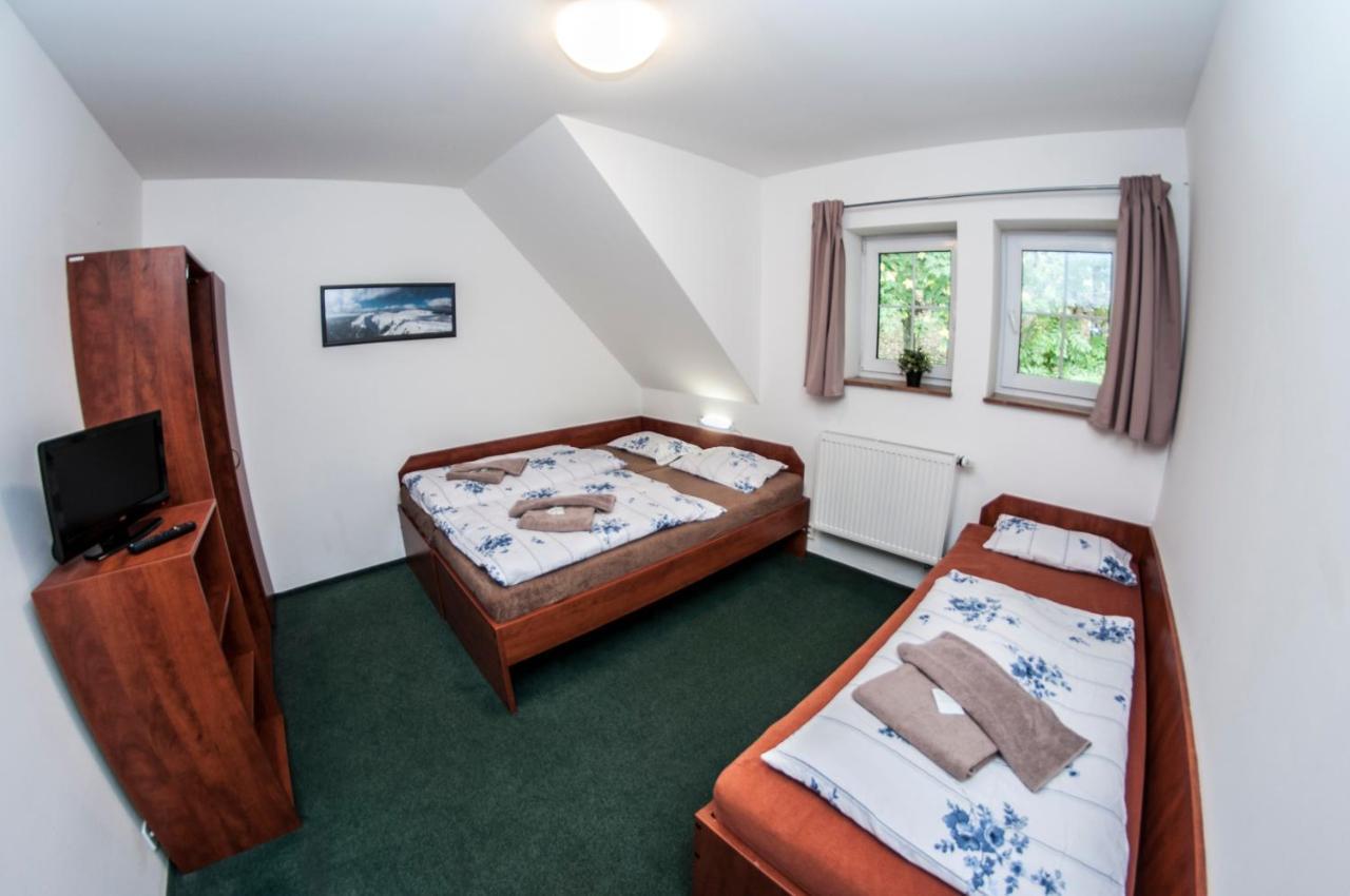 Svycarska Bouda Hotel Spindleruv Mlyn Bagian luar foto