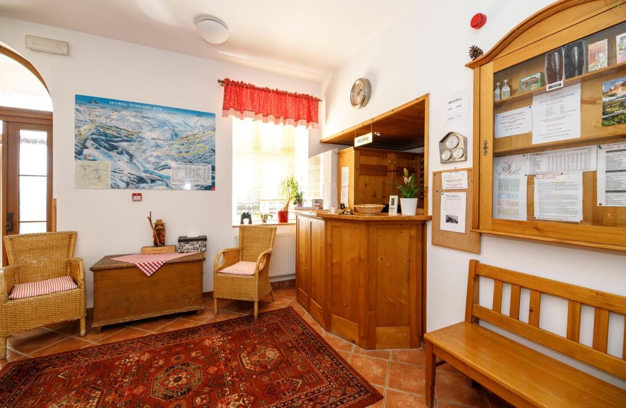 Svycarska Bouda Hotel Spindleruv Mlyn Bagian luar foto