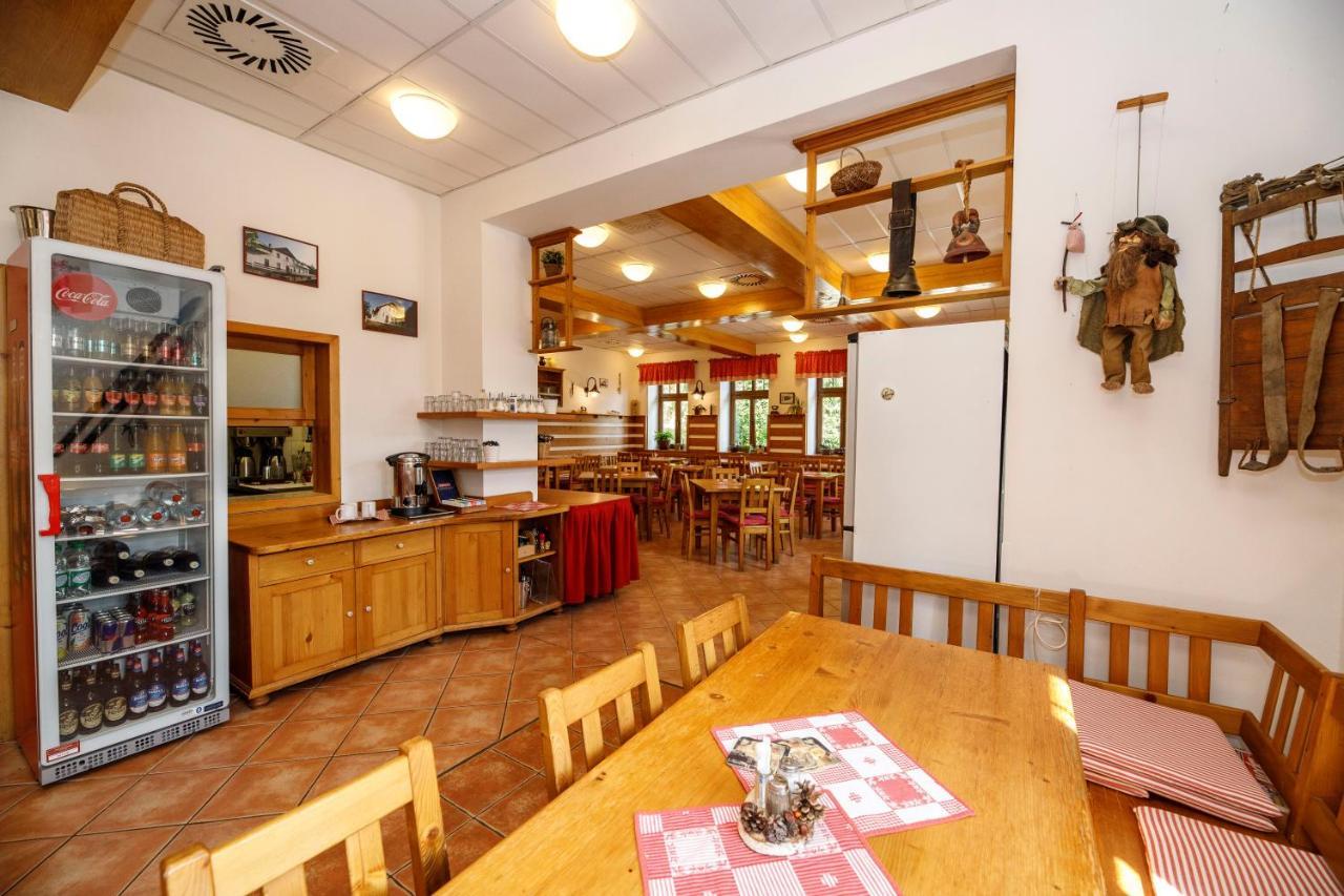 Svycarska Bouda Hotel Spindleruv Mlyn Bagian luar foto