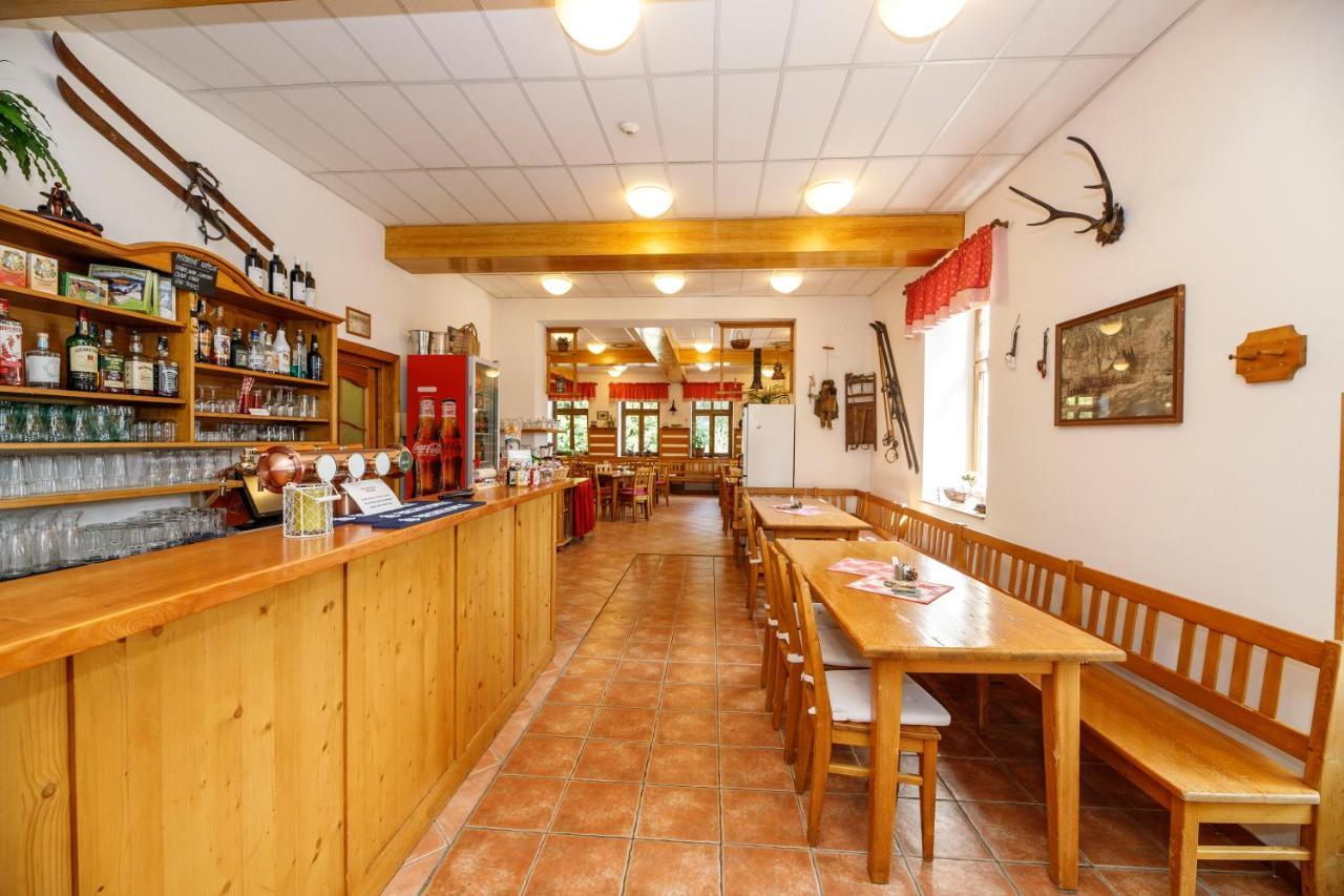 Svycarska Bouda Hotel Spindleruv Mlyn Bagian luar foto