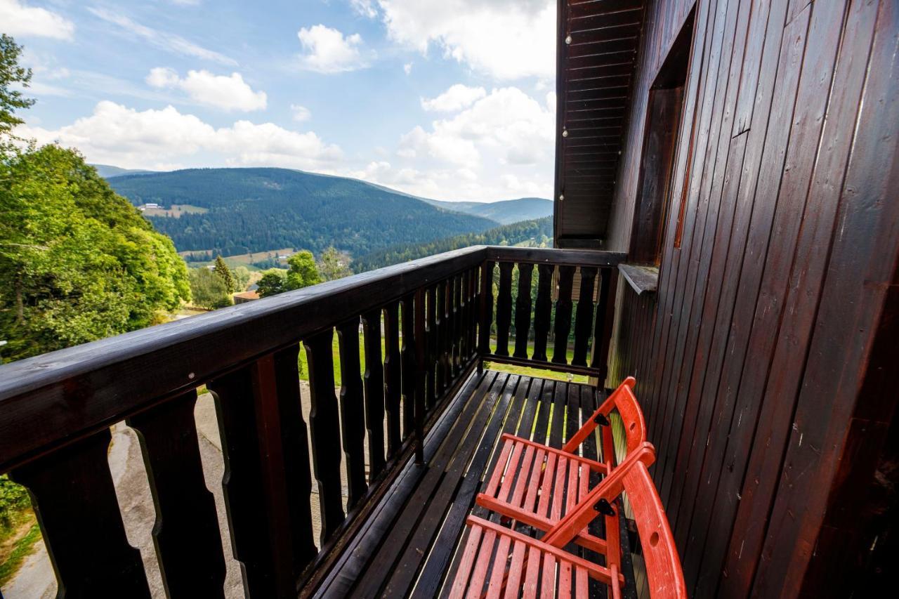 Svycarska Bouda Hotel Spindleruv Mlyn Bagian luar foto