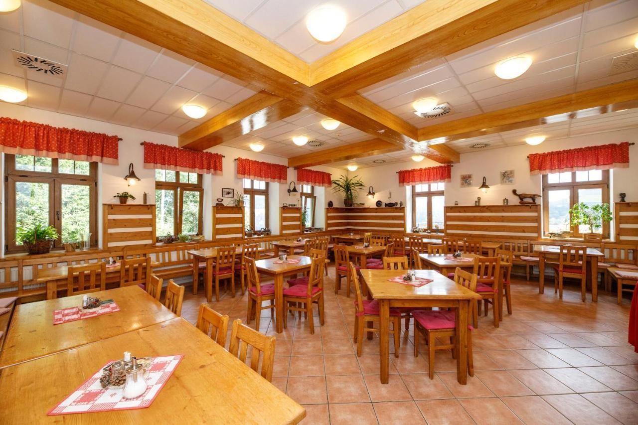 Svycarska Bouda Hotel Spindleruv Mlyn Bagian luar foto