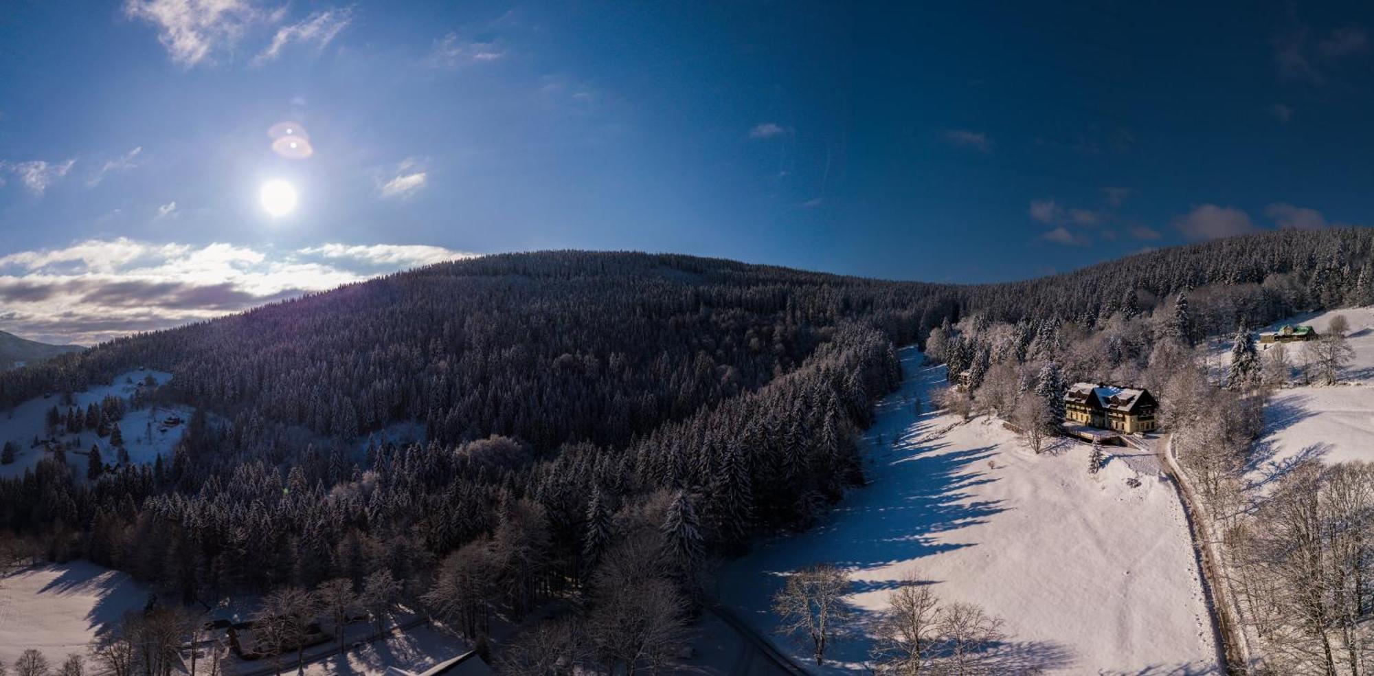 Svycarska Bouda Hotel Spindleruv Mlyn Bagian luar foto