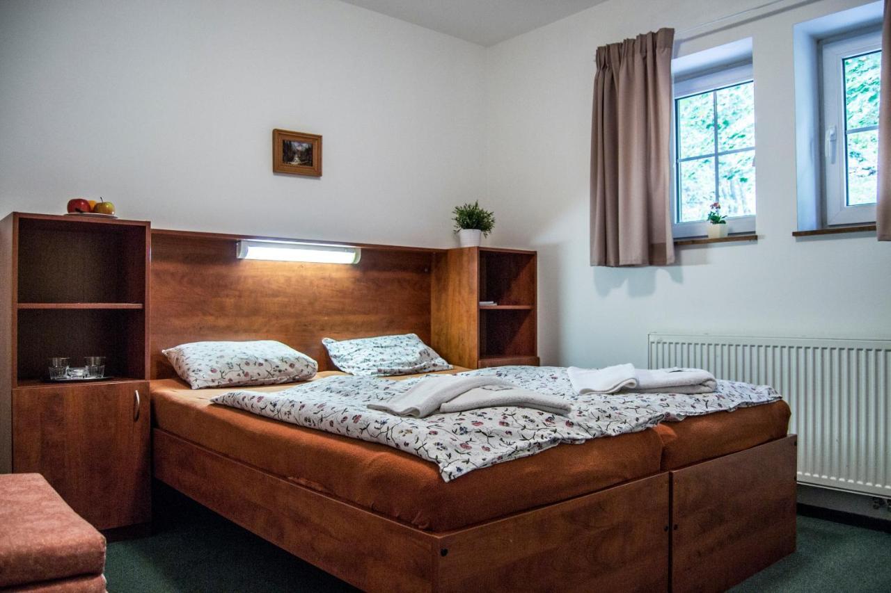 Svycarska Bouda Hotel Spindleruv Mlyn Bagian luar foto