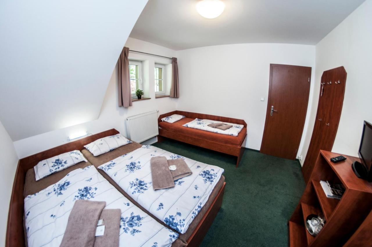 Svycarska Bouda Hotel Spindleruv Mlyn Bagian luar foto