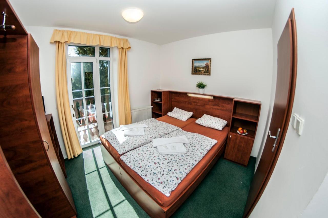 Svycarska Bouda Hotel Spindleruv Mlyn Bagian luar foto